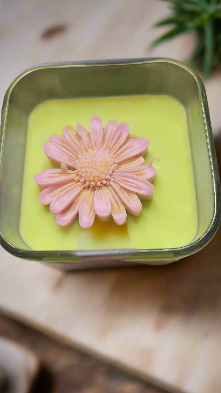 12oz Green Melon Candle Burn Time: 55-60 Hours